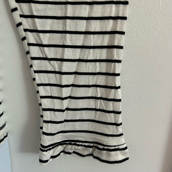 Kaileigh Women's Ruffle Neck Black Stripe Long Sleeve Knit Blouse L Large NWOT - Picture 4 of 8